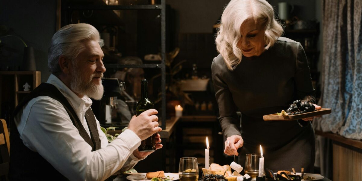 Photo by cottonbro studio: https://www.pexels.com/photo/a-couple-having-a-romantic-dinner-6848270/
