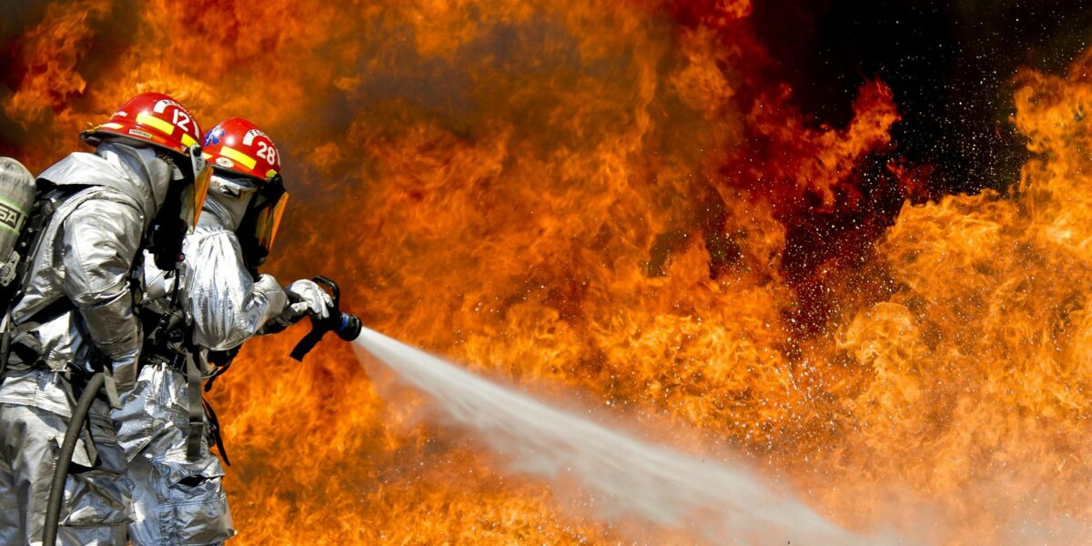 Photo by Pixabay: https://www.pexels.com/photo/photo-of-a-2-fireman-killing-a-huge-fire-69934/