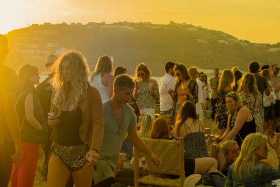 Photo by Osvaldo Coelho Jr.: https://www.pexels.com/photo/crowd-of-people-gathering-during-golden-hour-1117256/