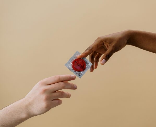 Photo by cottonbro studio: https://www.pexels.com/photo/person-holding-a-contraceptive-5713041/