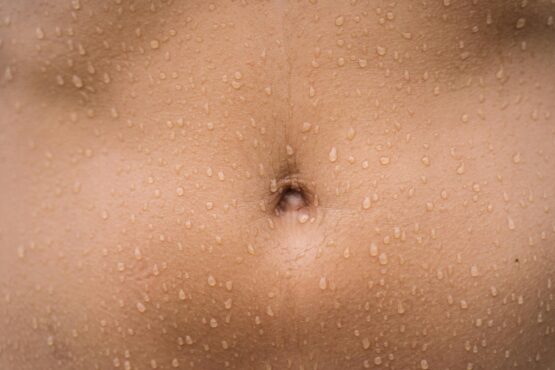 Photo by Anna Tarazevich: https://www.pexels.com/photo/close-up-shot-of-a-belly-button-5846883/