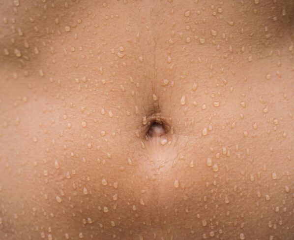 Photo by Anna Tarazevich: https://www.pexels.com/photo/close-up-shot-of-a-belly-button-5846883/