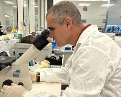 Prof. Tal Dvir, Head of the Sagol Center for Regenerative Biotechnology, Head of the Nanotechnology Center at Tel Aviv University, and Chief Scientist of the biotech company Matricelf.
