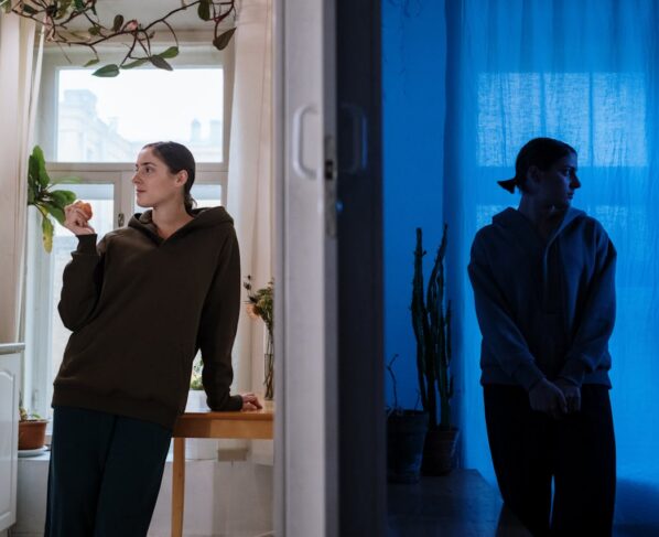 Photo by cottonbro studio: https://www.pexels.com/photo/people-woman-dark-silhouette-6763605/