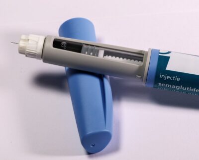 Photo by Haberdoedas Photography: https://www.pexels.com/photo/close-up-of-semaglutide-injection-pen-on-surface-32532049/